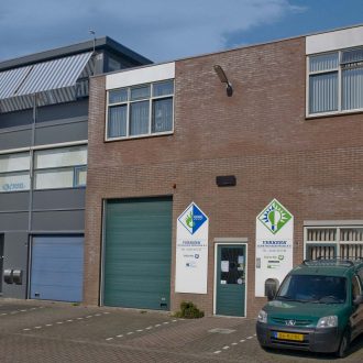 Bedrijfsgebouw te Reeuwijk