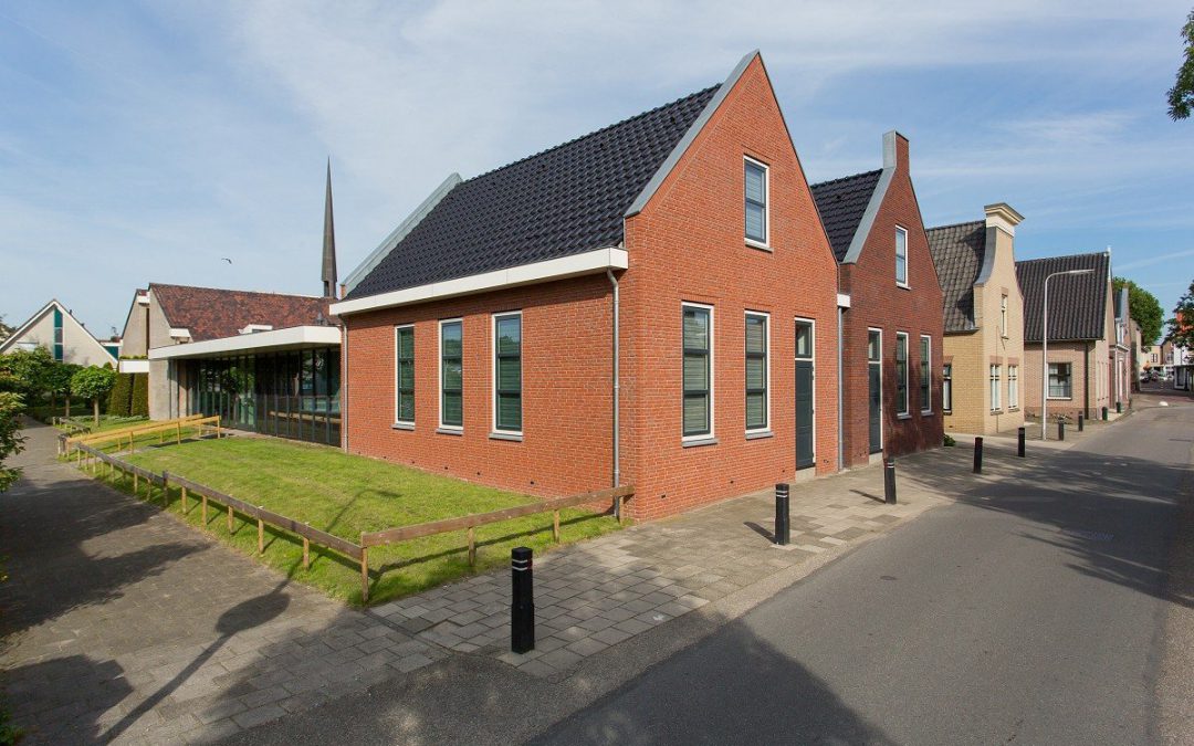 Kerkgebouw en zaalruimte te Stolwijk